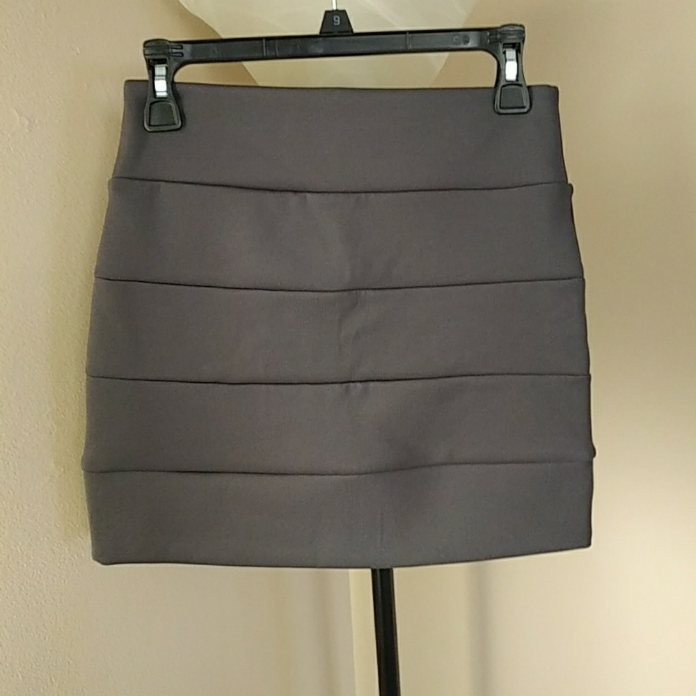 NWT A'gaci Bodycon gray mini skirt